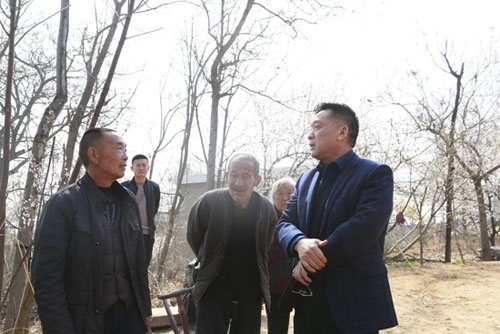 隆华党委书记李占明深入贫困户调研，助力精准扶贫