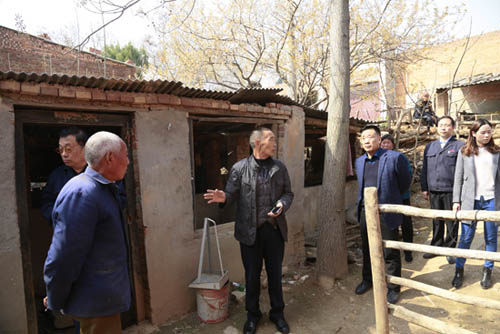 隆华党委书记李占明深入贫困户调研，助力精准扶贫